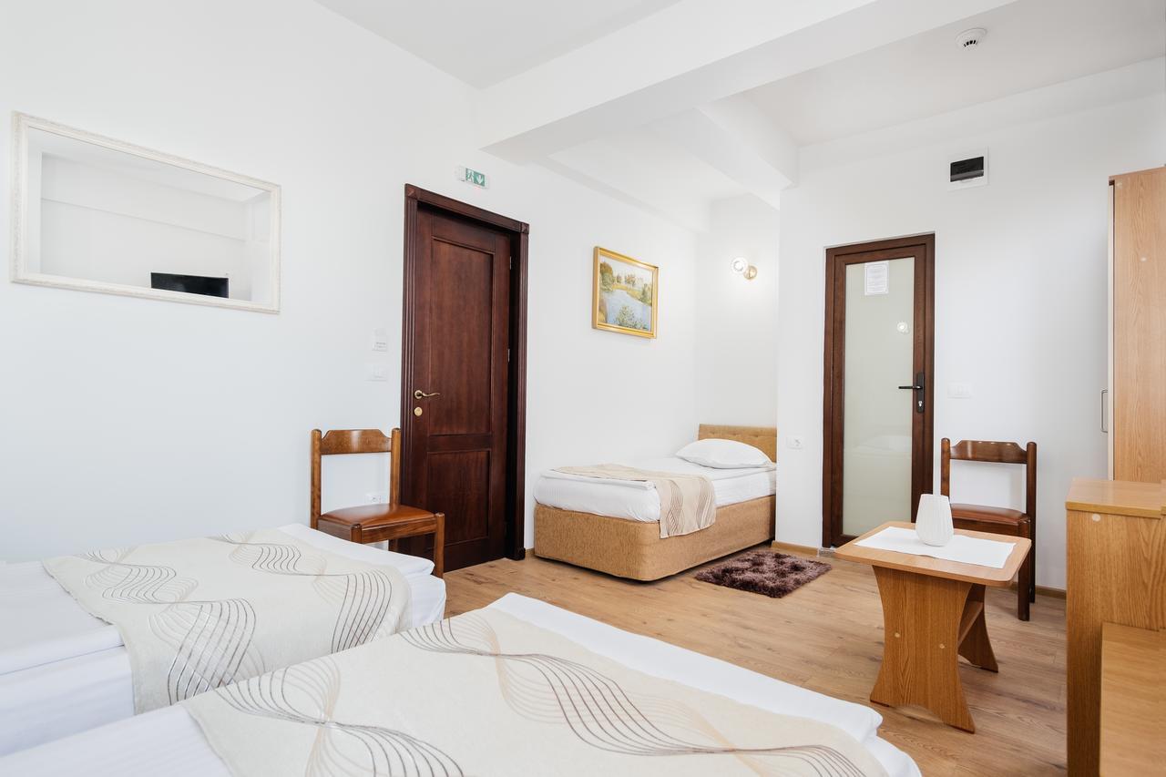 Hotel Turist Falticeni Exterior photo